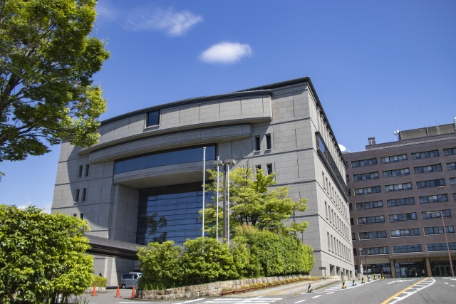 県議会